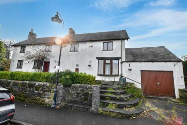 Cottage in Ilkeston image 2